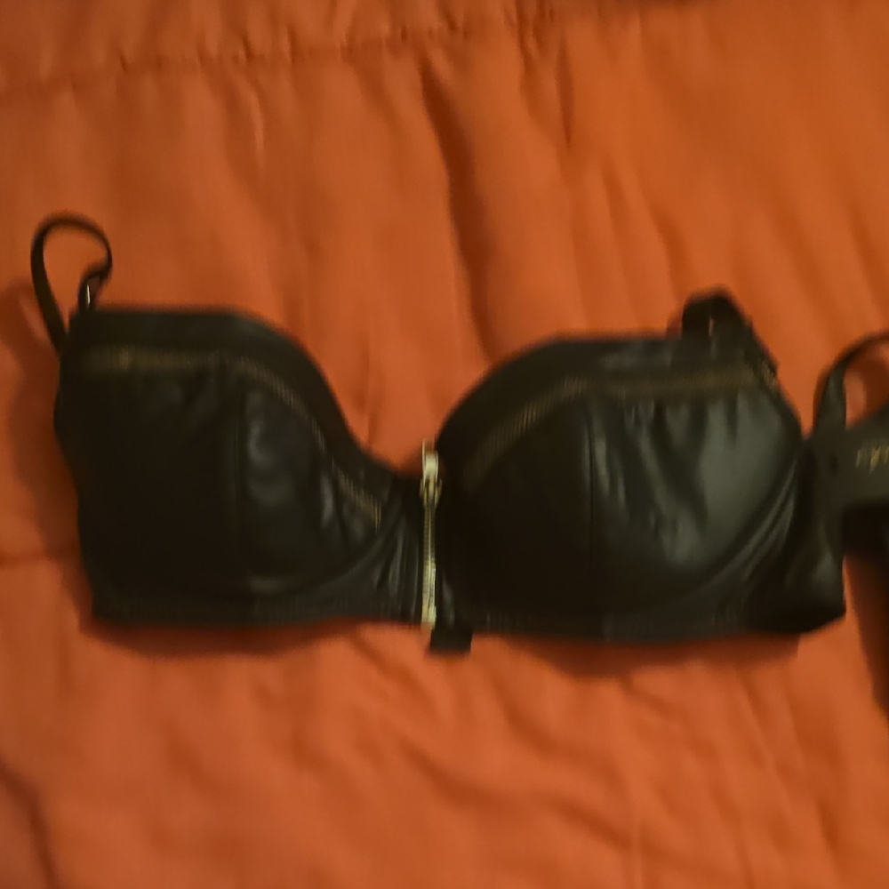 Frederick's of Hollywood Black Zippered Bra